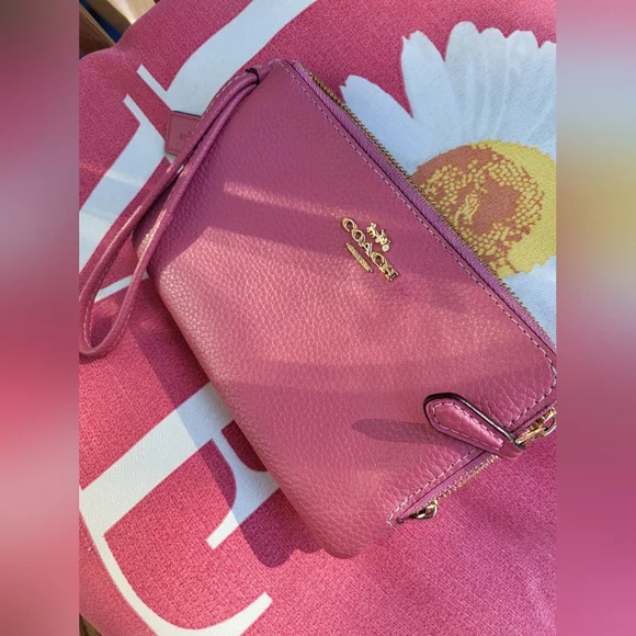 Coach Leather Wristlet - Picture 4 of 6